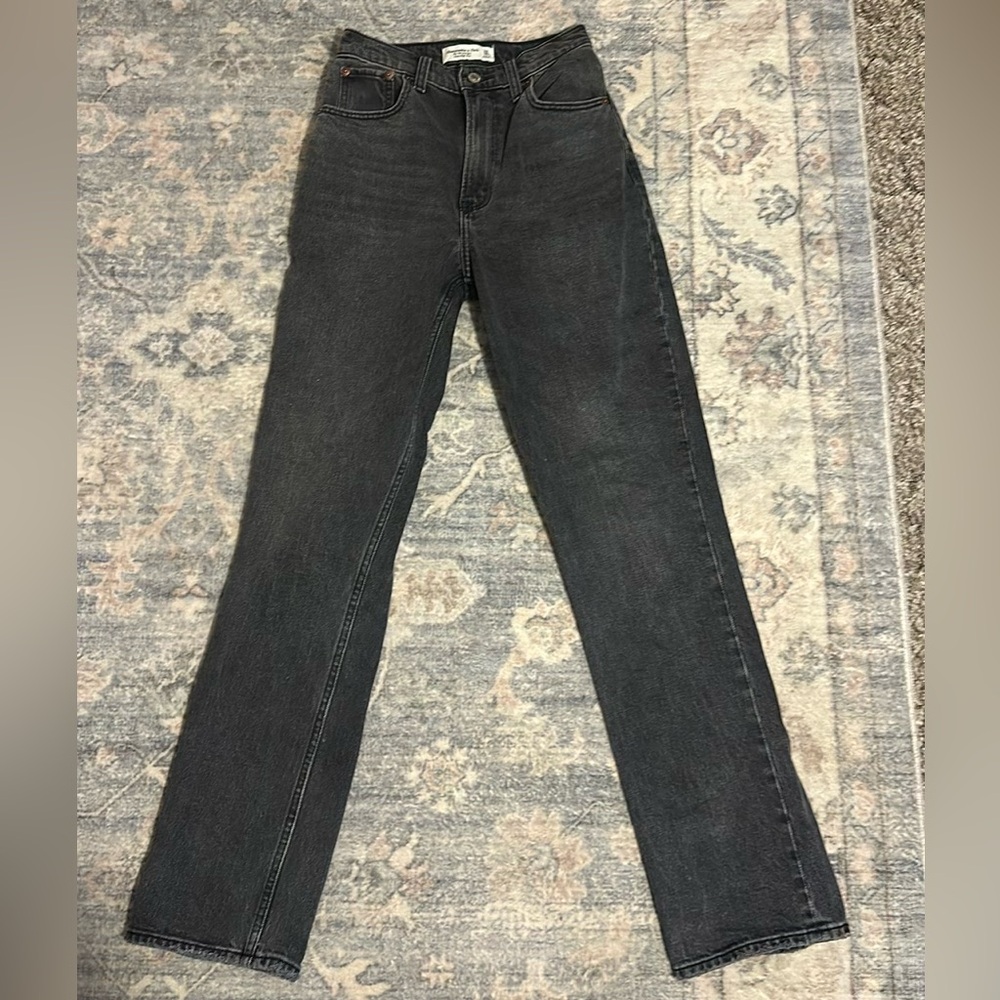 Abercrombie and Fitch The 90s Straight Ultra High Rise